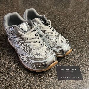 Bottega Veneta Orbit Sneakers White/Silver